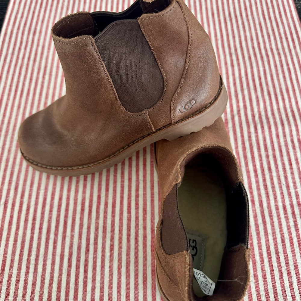 UGG Kids Brown Chelsea Boots